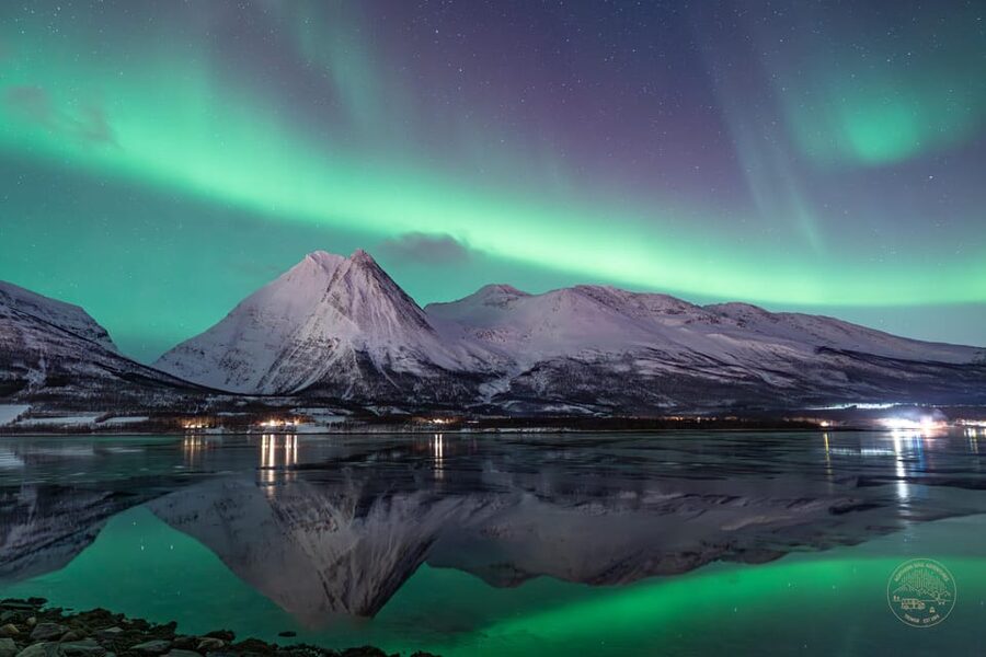 Tromsø: Northern Lights Photography Small-Group Tour - Choosing between Tromsø’s coast and Finland