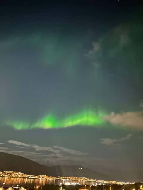 Tromsø: Northern Lights Tour by Experienced Local Guide - Price and what you receive for $204