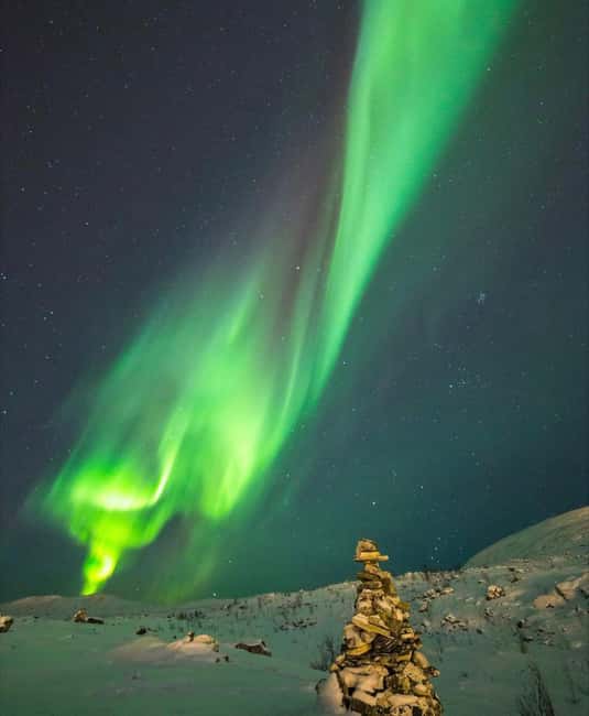 Tromsø: Northern Lights Tour by Experienced Local Guide - The value of staying inside Tromsø