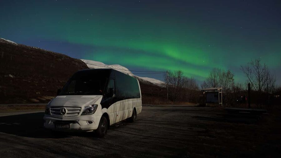 Tromsø: Northern Lights Tour in Glass Minibus with Dinner - Returning to Tromsø after midnight