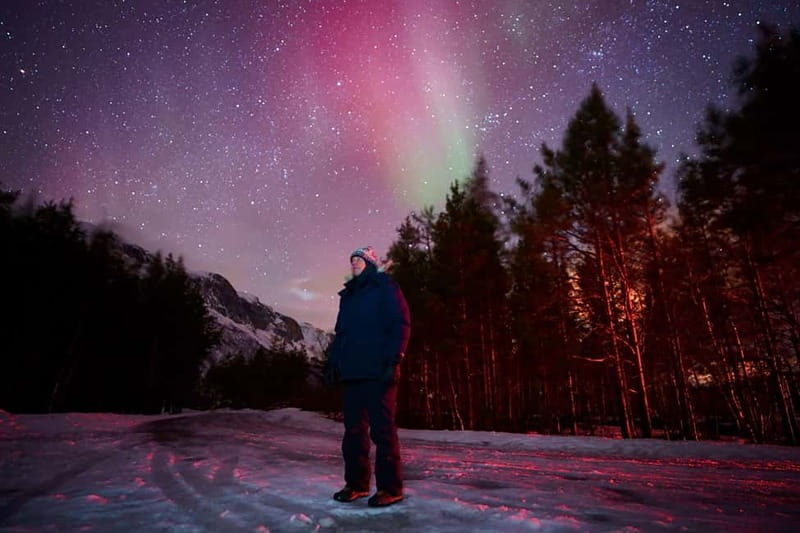 Tromsø: Northern Lights Tour (Max 8) Pickup + Finland - The 6.5-hour chase around Tromsø