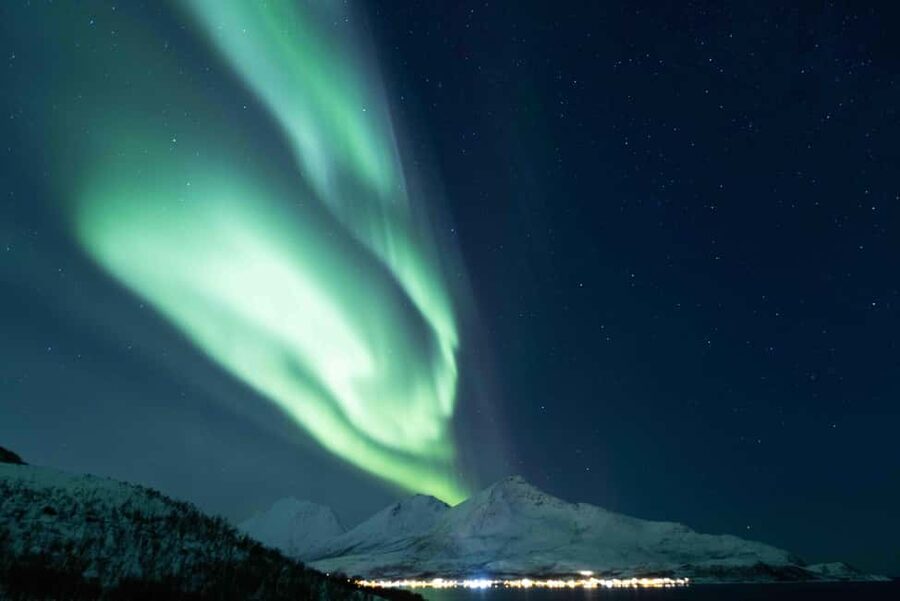 Tromsø: Northern Lights Tour with Dinner and Native Guide - What Jørgen adds as a Sami guide