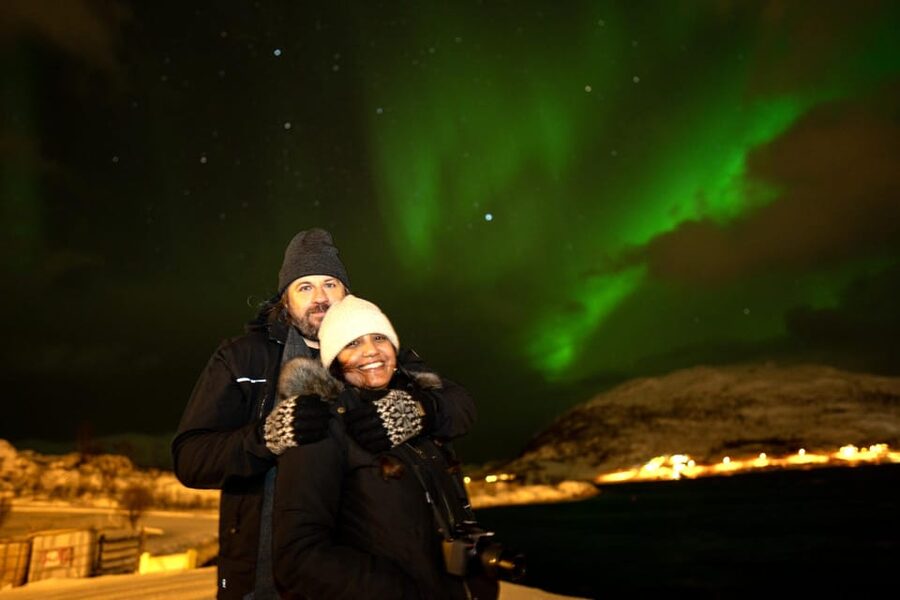 Tromsø: Northern Lights Tour with Local Guide and Photos - Stops in remote Arctic country