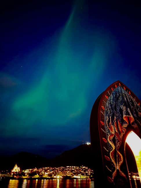 Tromsø: Northern Lights Tour with Photos & Snacks - Grøtfjorden: another chance under darker skies