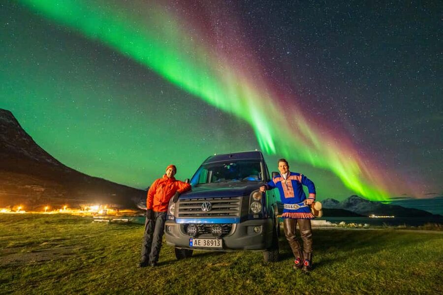 Tromsø: Northern Lights Tour with Sámi & local guides - Taking your own aurora photographs