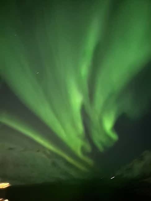 Tromsø: Northern Lights Tour - A three-hour search across Tromsø and Kvaløya