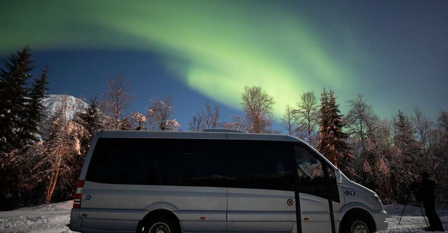 Tromsø: Northern Lights Trip with Campfire and Snacks - Waiting beside the campfire