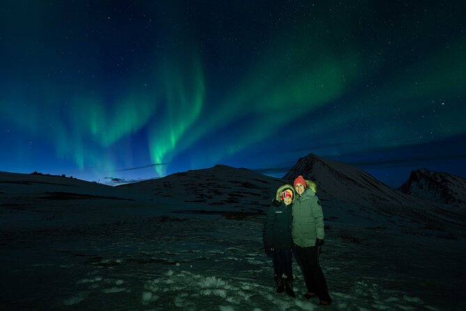 Tromsø Northern Lights with Campfire and Professional Photos - Guides, drivers, and the value of a small group