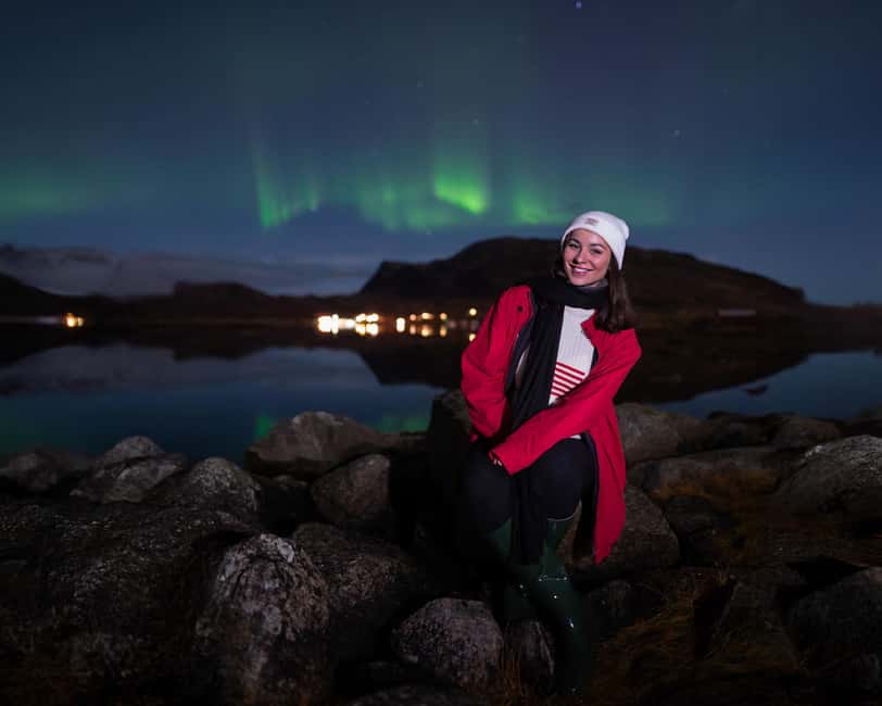 Tromso: Photograph the Northern Lights with an English/Spanish Photographer, Minibus - Dinner, Snacks, and Hot Drinks in the Cold