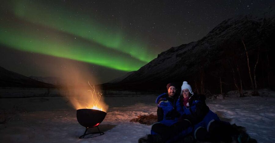 Tromsø: Private Aurora Chase with Meals, Campfire, Photos. - Photos and photography help after dark