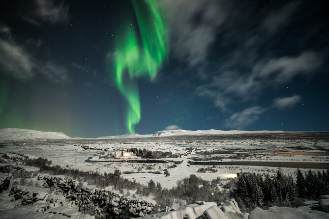 Volcano Hike & Northern Lights Combo Tour - Kleifarvatn Lake Sets the Tone