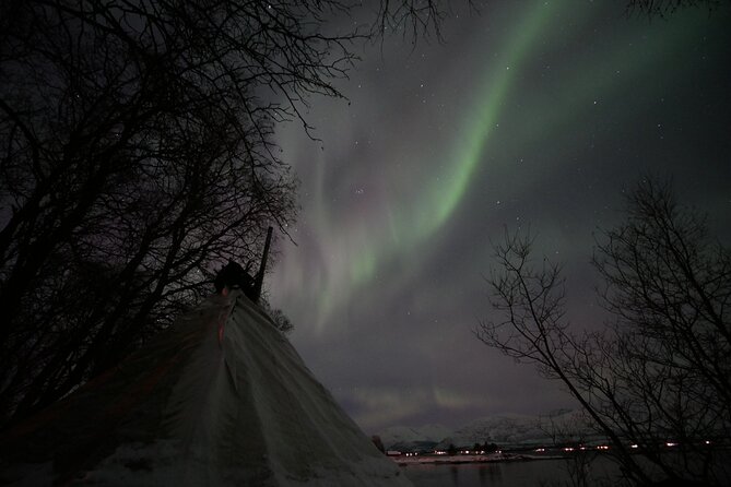 Watching The Aurora Dance - A warm cabin changes the cold-weather equation