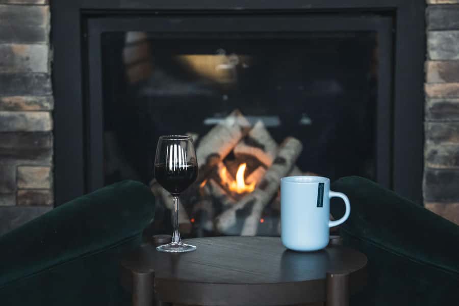 Whitehorse: Luxury Northern Lights Viewing - A late start from Whitehorse
