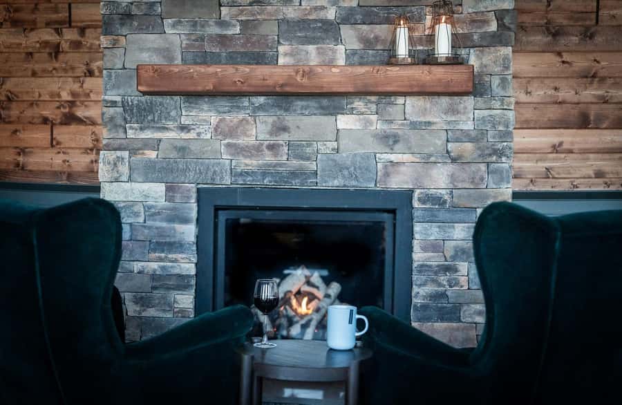 Whitehorse: Luxury Northern Lights Viewing - What the luxury cabin adds