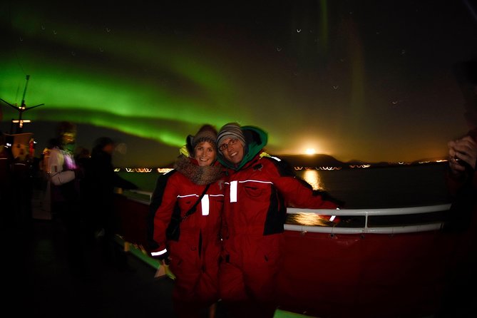 Winter Whale Watching and Northern Lights Cruise from Reykjavik - The evening hunt for the Northern Lights