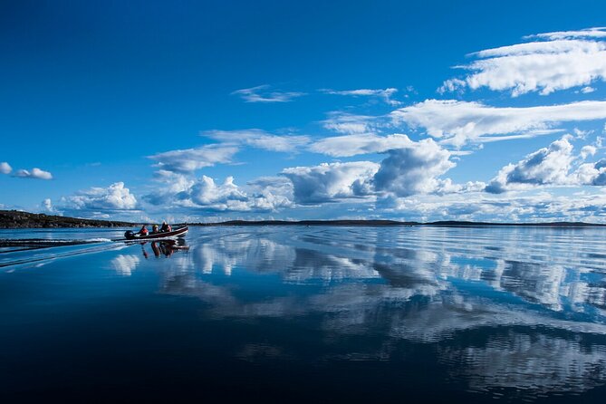 Yellowknife 4D3N Aurora package– Chinese Tour (No Hotel) - Is $367.43 good value?