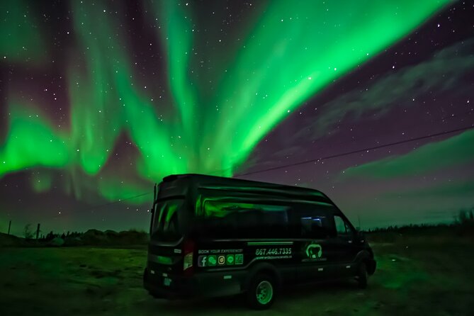 Yellowknife Private Northern Lights Tour with Transportation - Photo Help, a USB Stick, and Ten Aurora Images